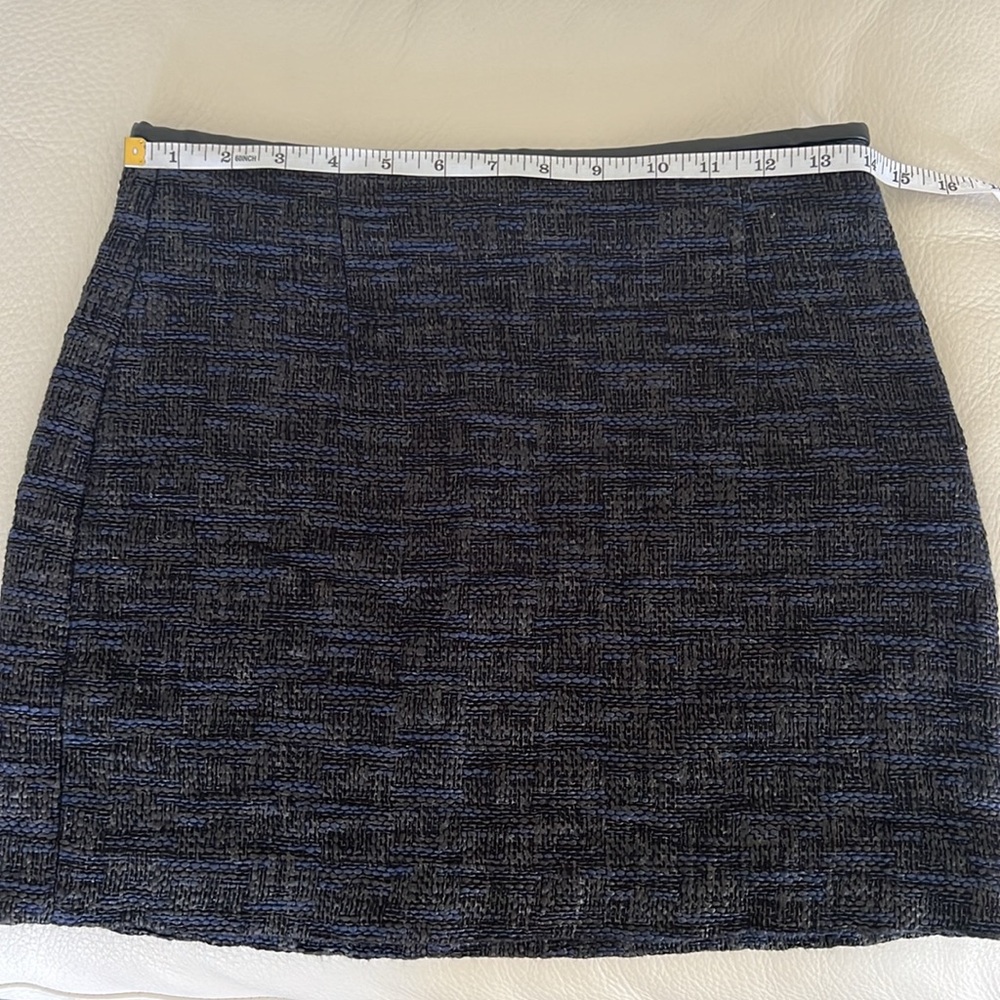 Zara Woman Ladies Black/Blue Tweed Skirt Waist Black Leather Trim Size S - Picture 3 of 9